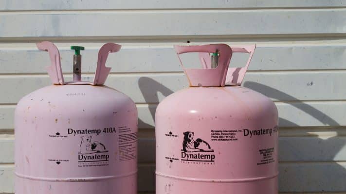 Gas cylinders image