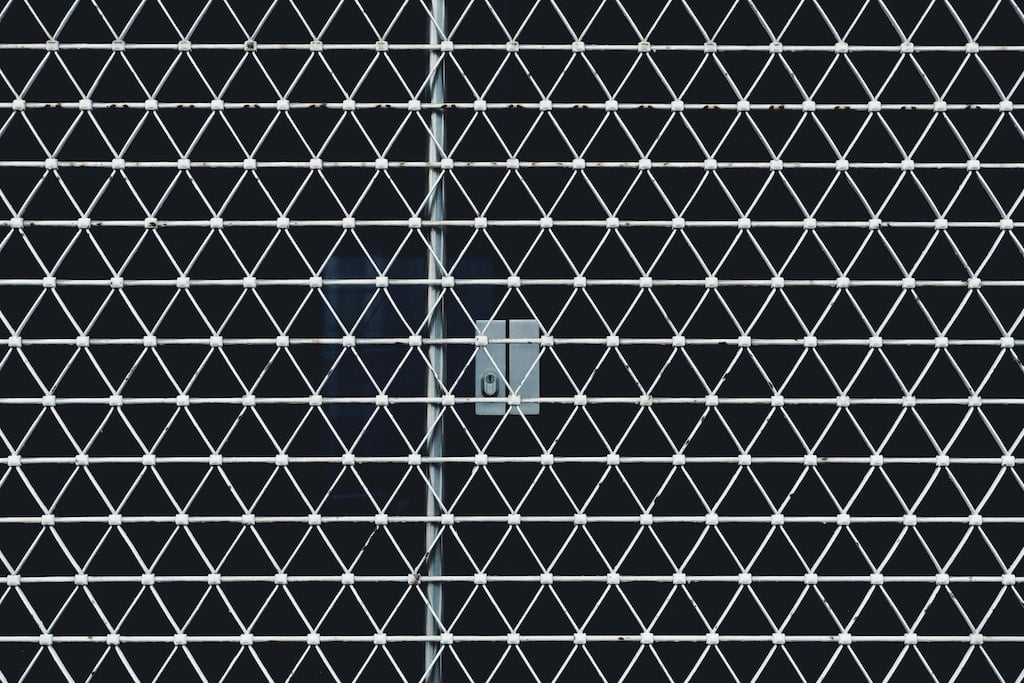 barbed wire in grid formation