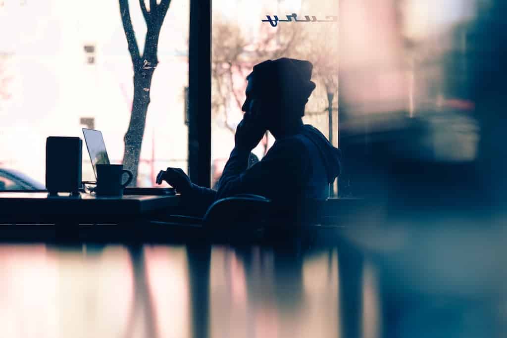 girl on laptop